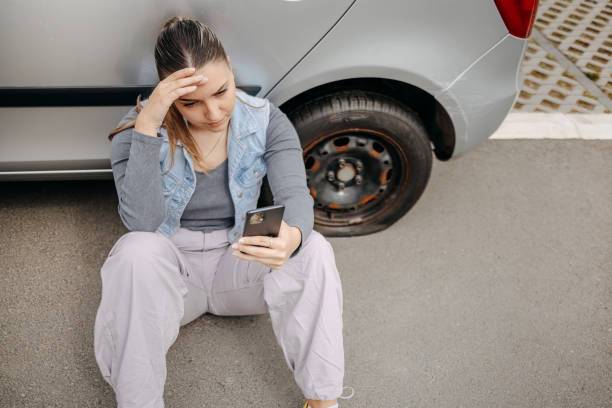 customer calling roadside assistance